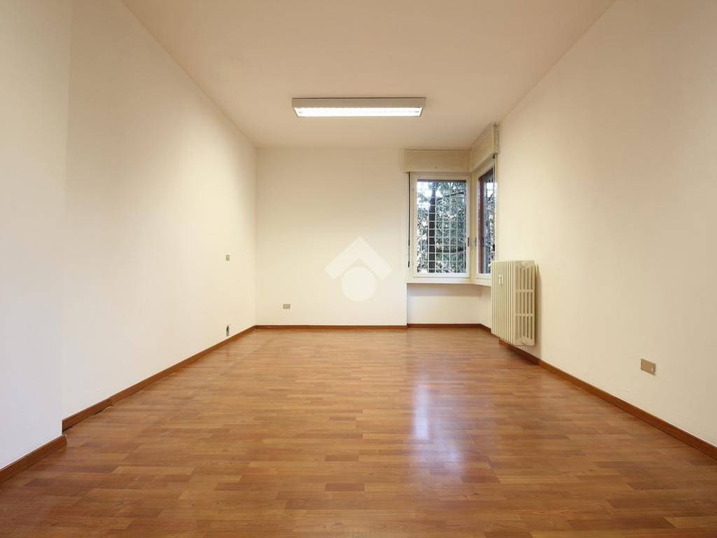 appartamento in vendita a Segrate in zona Novegro