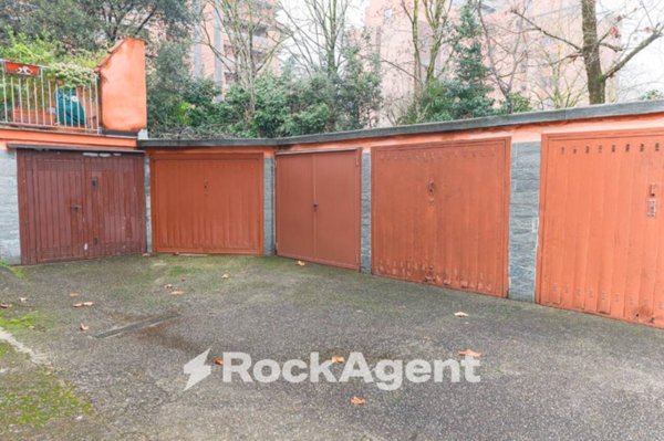 appartamento in vendita a Segrate in zona Lavanderie