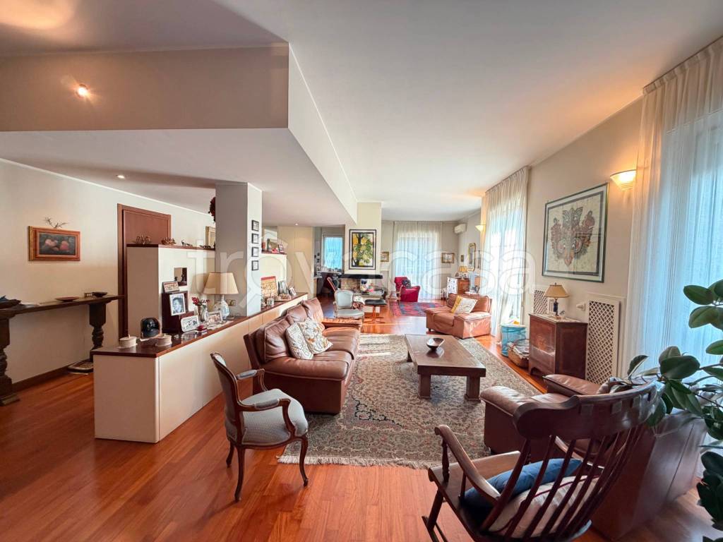 appartamento in vendita a Segrate