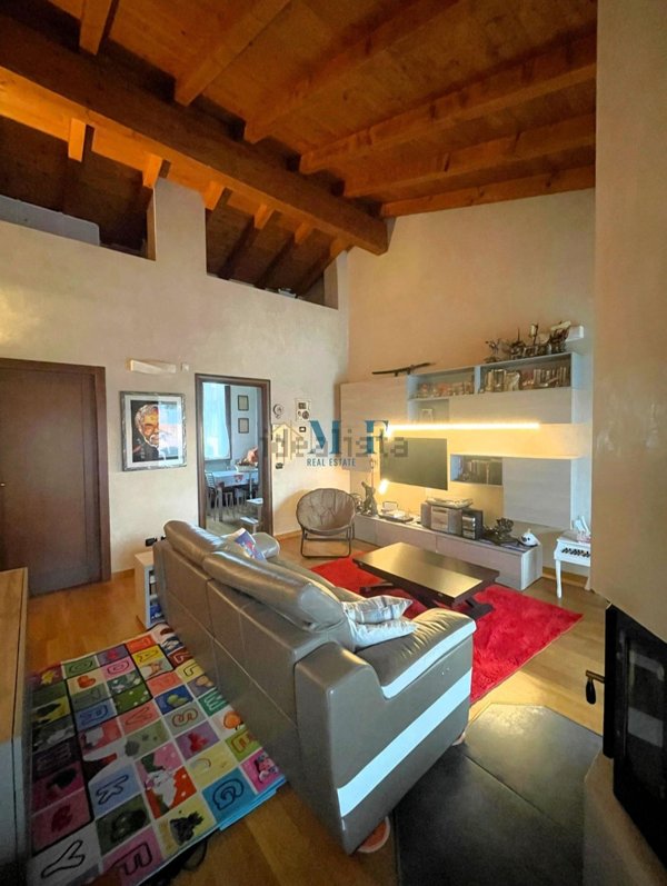 appartamento in vendita a Segrate in zona Rovagnasco