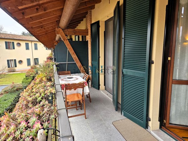 casa indipendente in vendita a Segrate in zona Rovagnasco