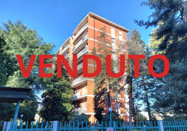 appartamento in vendita a Segrate in zona Redecesio