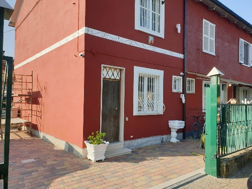 casa indipendente in vendita a Segrate