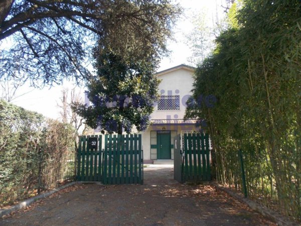 casa indipendente in vendita a Segrate