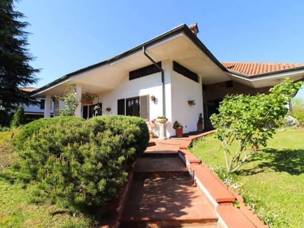 casa indipendente in vendita a Segrate