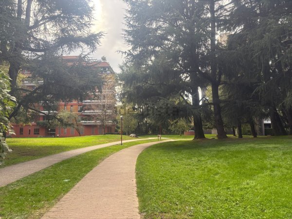 appartamento in vendita a Segrate in zona Milano 2