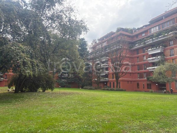 appartamento in vendita a Segrate in zona Milano 2