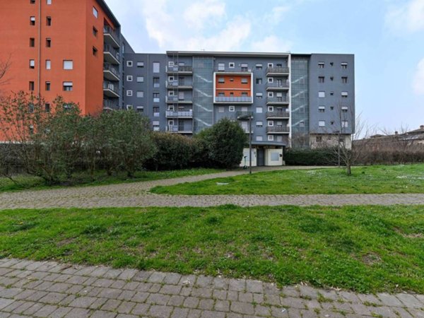 appartamento in vendita a Segrate in zona Redecesio