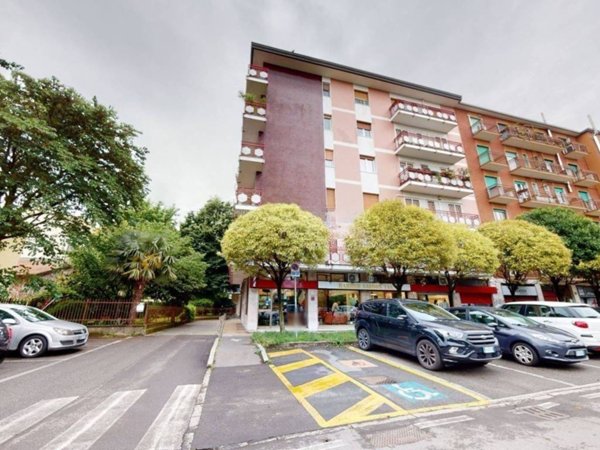 appartamento in vendita a Segrate in zona Novegro