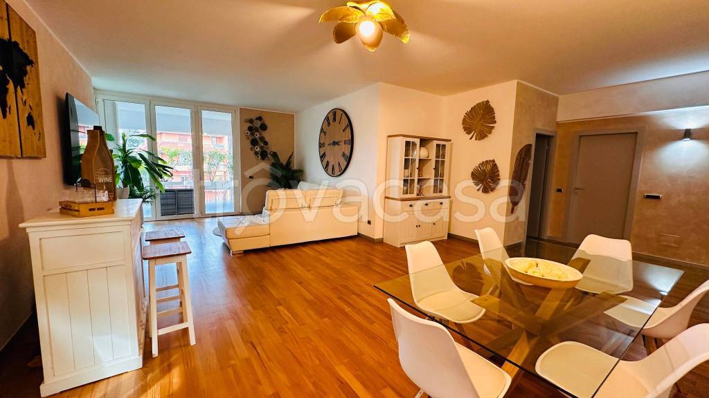 appartamento in vendita a Segrate in zona Milano 2