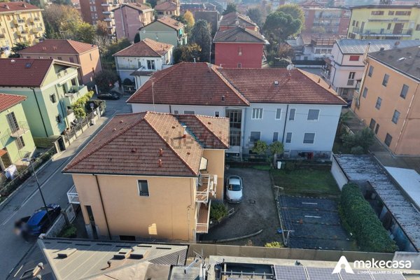 casa indipendente in vendita a Segrate