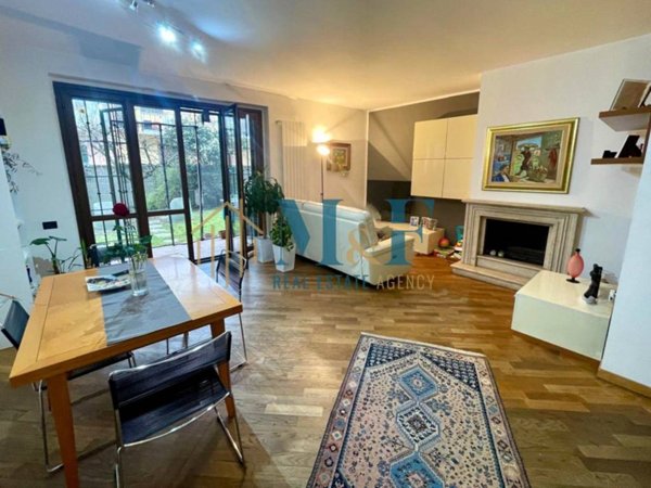 appartamento in vendita a Segrate in zona Rovagnasco