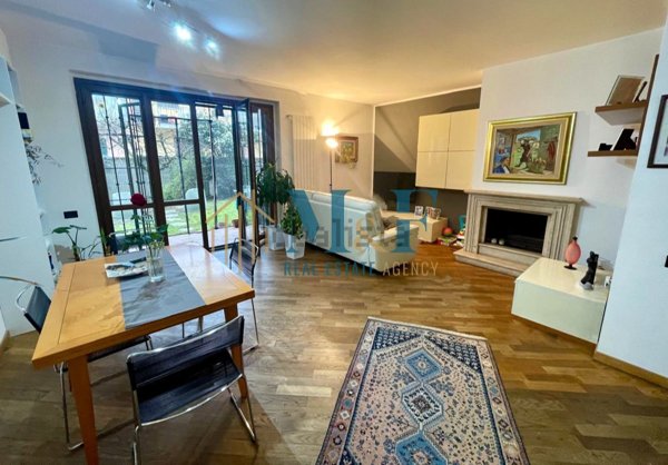 appartamento in vendita a Segrate in zona Rovagnasco