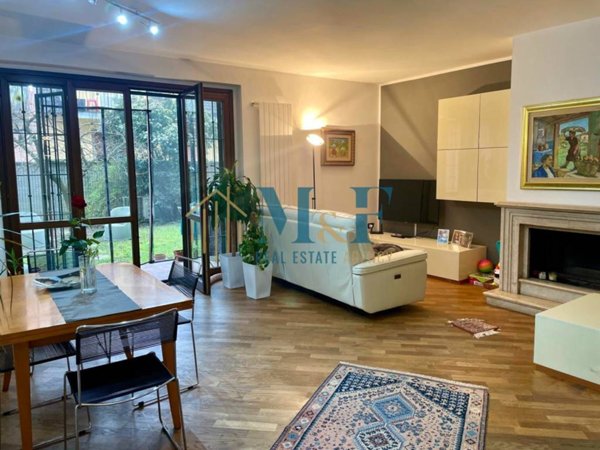appartamento in vendita a Segrate in zona Rovagnasco