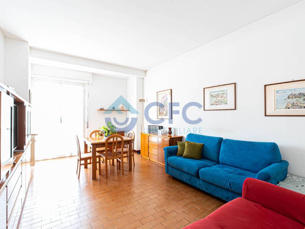 appartamento in vendita a Segrate in zona Redecesio