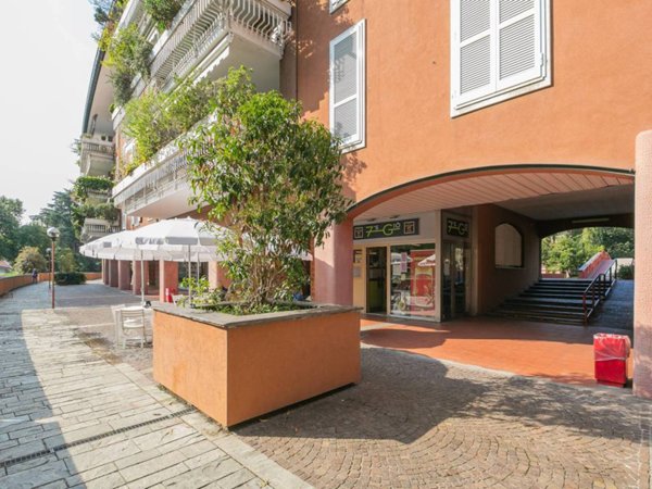 negozio in vendita a Segrate