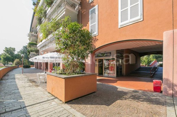 negozio in vendita a Segrate