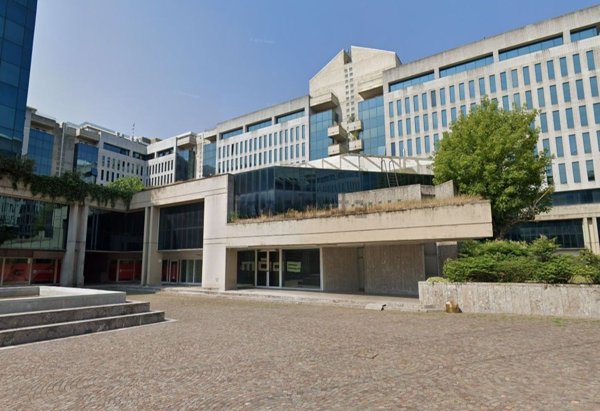 locale di sgombero in vendita a Segrate