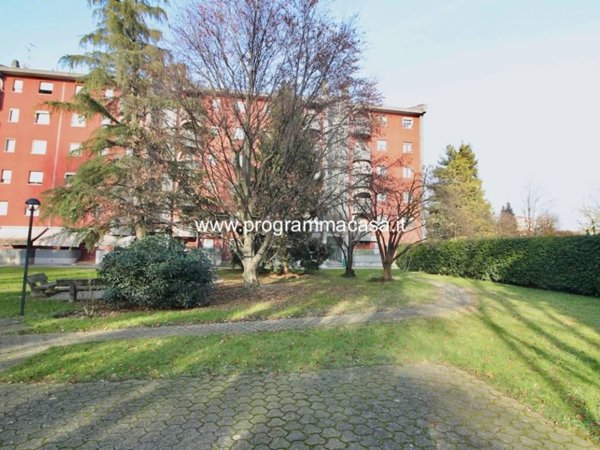 appartamento in vendita a Segrate in zona Rovagnasco