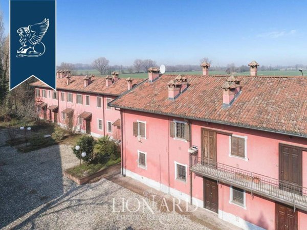 casa indipendente in vendita a Segrate in zona Novegro