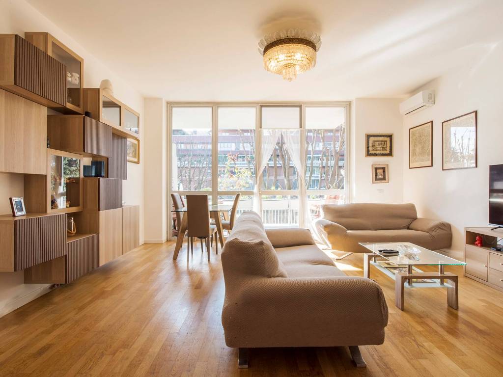 appartamento in vendita a Segrate in zona Milano 2