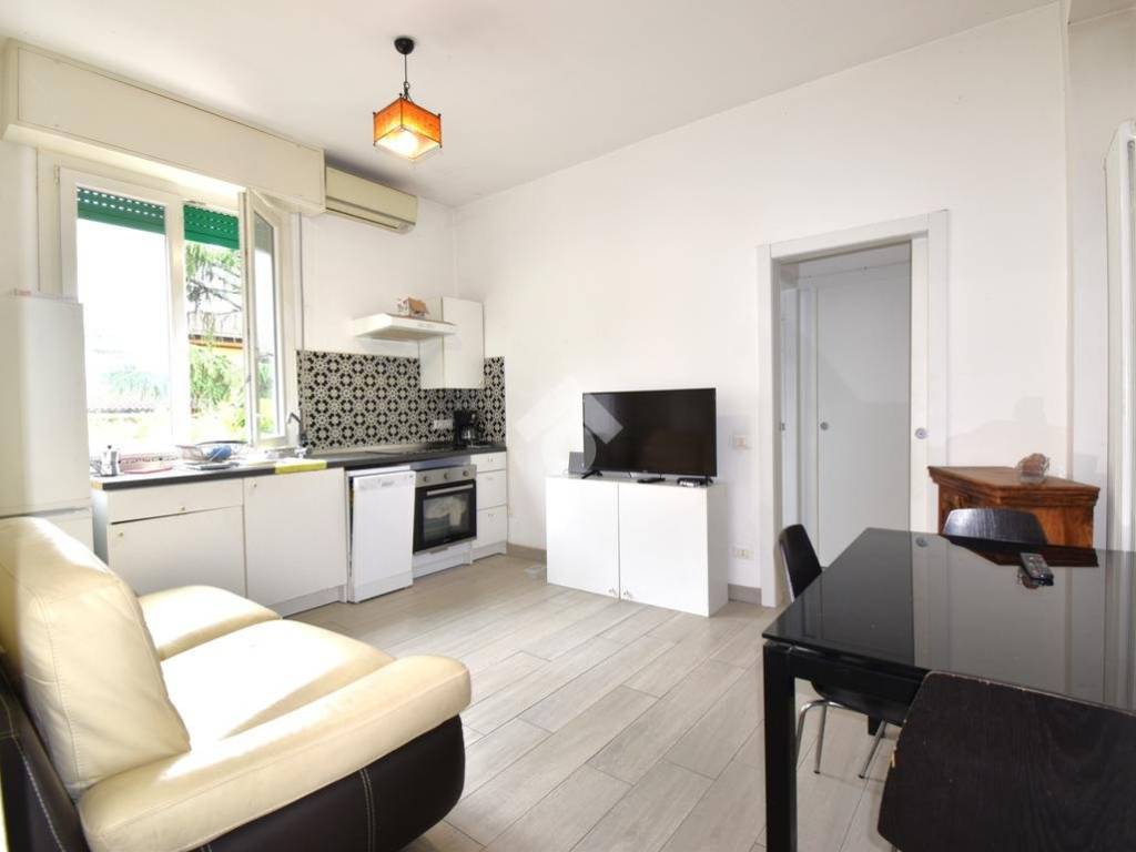 casa indipendente in vendita a Segrate in zona Redecesio