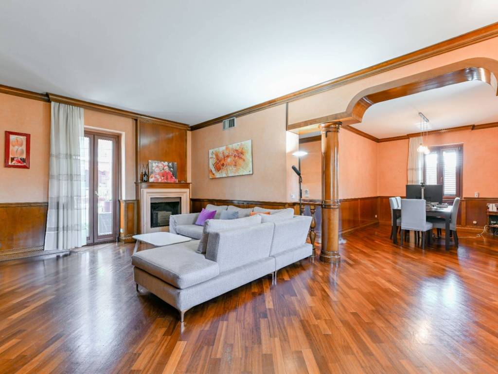 casa indipendente in vendita a Segrate