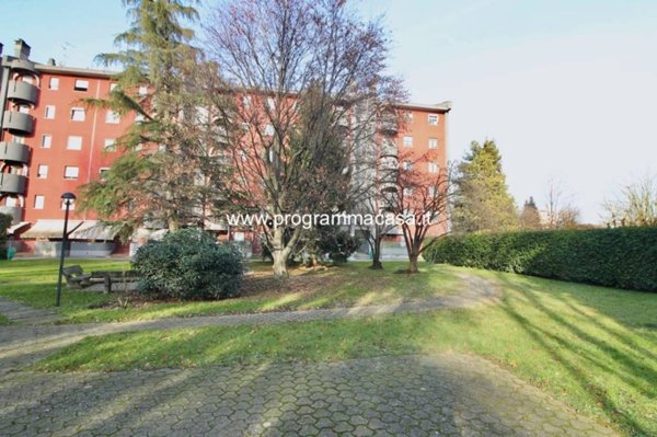 appartamento in vendita a Segrate in zona Rovagnasco
