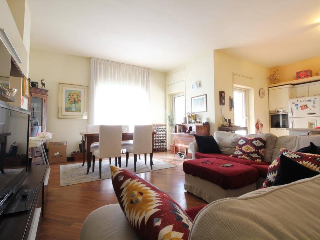 appartamento in vendita a Segrate in zona Novegro