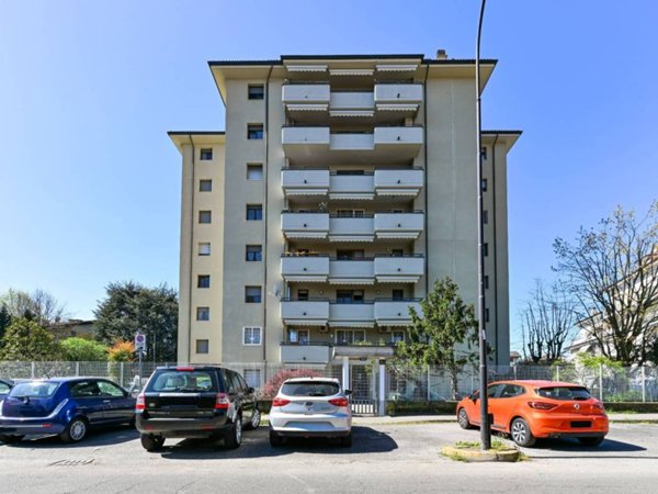 appartamento in vendita a Segrate in zona Rovagnasco