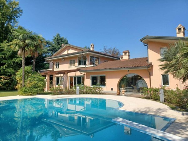 casa indipendente in vendita a Segrate in zona Milano San Felice