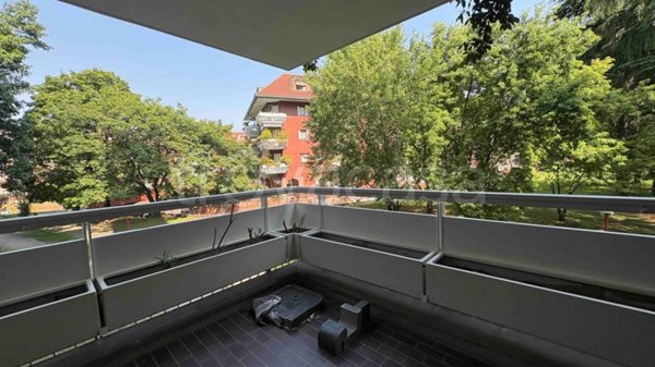 appartamento in vendita a Segrate in zona Milano 2