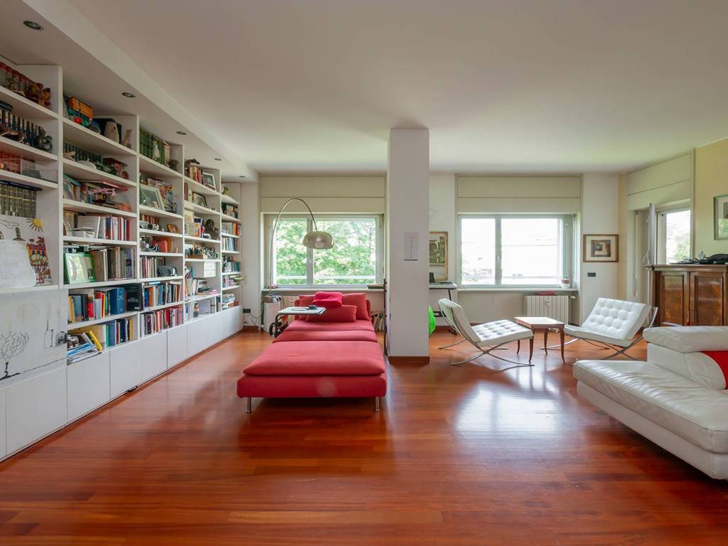 appartamento in vendita a Segrate in zona Novegro