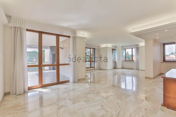 appartamento in vendita a Segrate in zona Milano 2