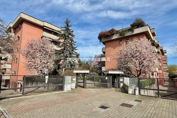appartamento in vendita a Segrate in zona Rovagnasco