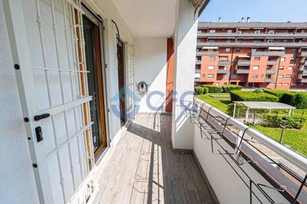 appartamento in vendita a Segrate in zona Rovagnasco