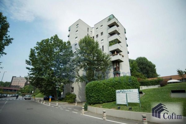 ufficio in vendita a Segrate in zona Milano San Felice