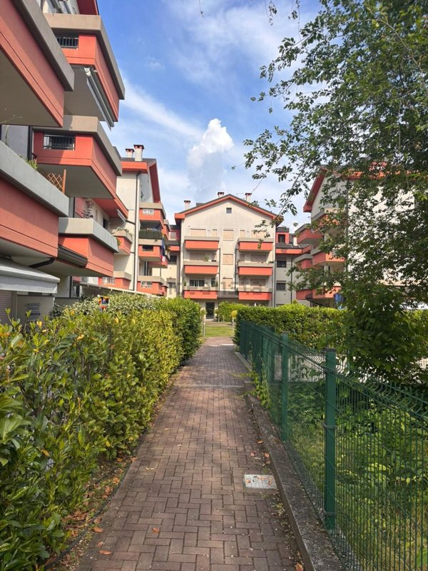 appartamento in vendita a Segrate
