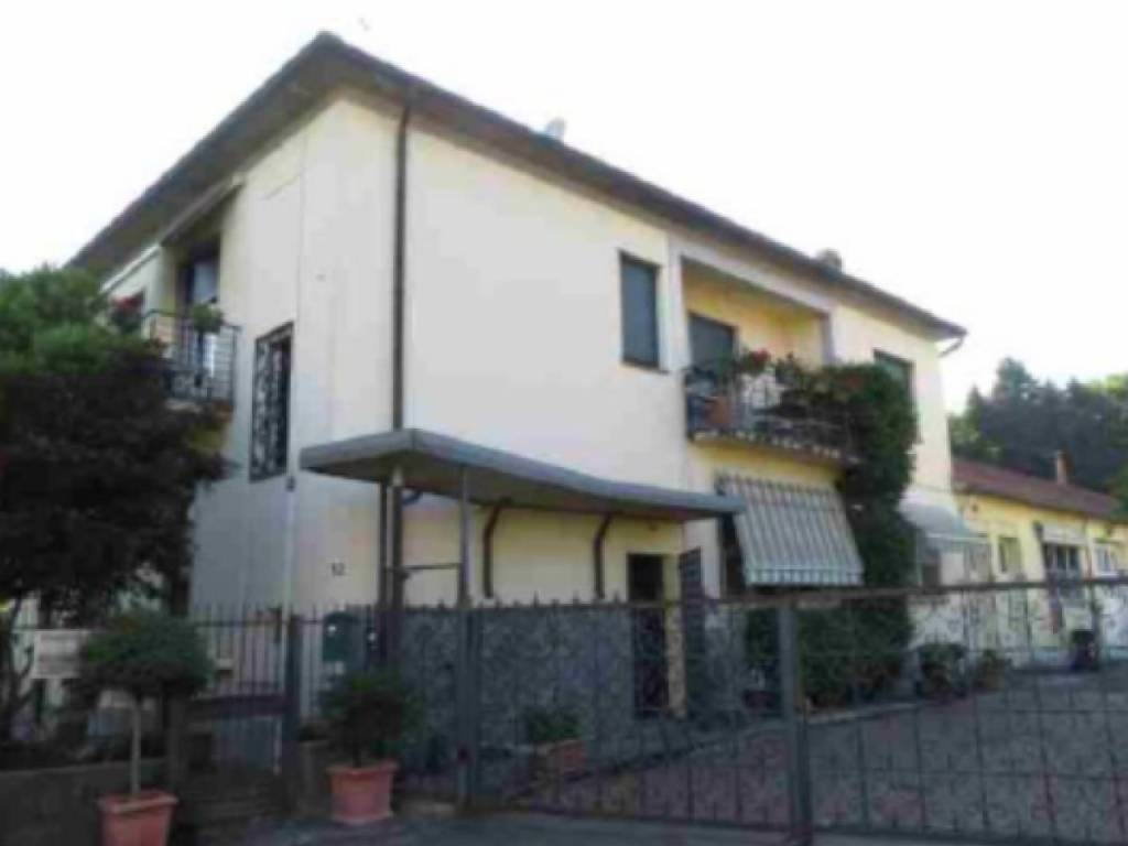 locale commerciale in vendita a Segrate