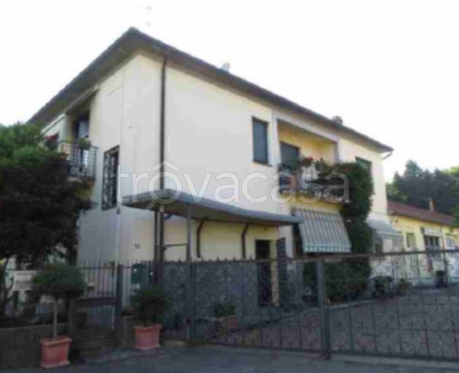 locale commerciale in vendita a Segrate