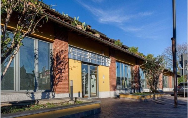 casale in vendita a Segrate