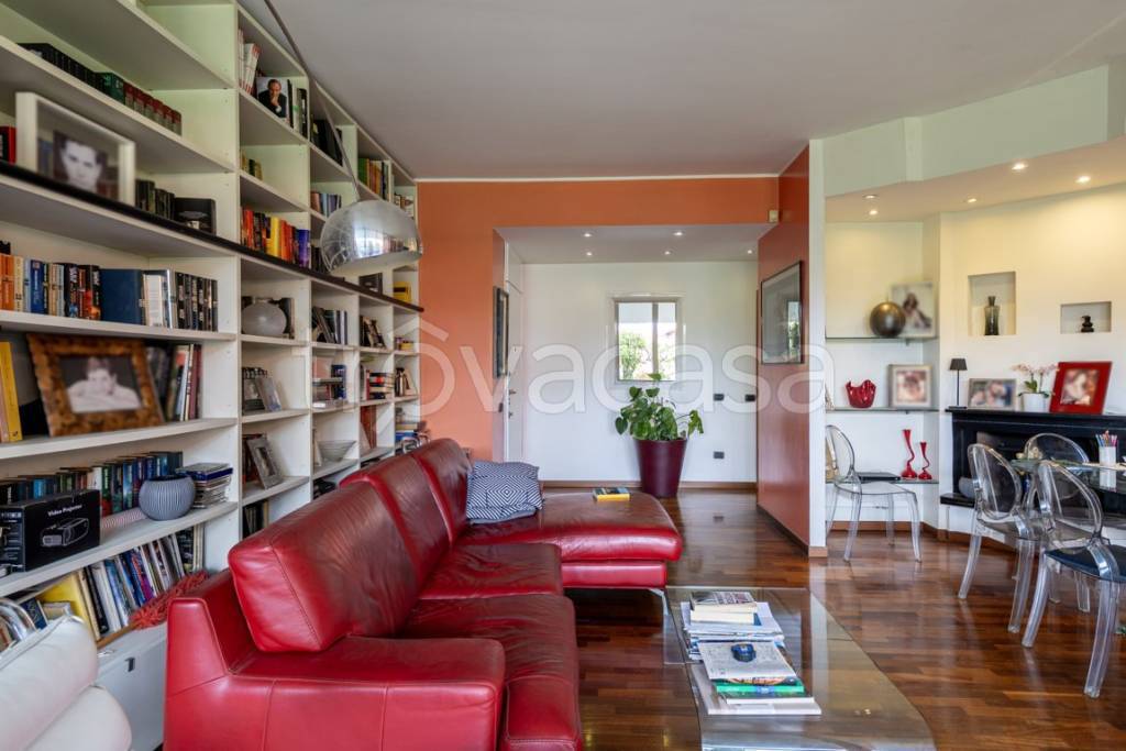 appartamento in vendita a Segrate in zona Milano 2