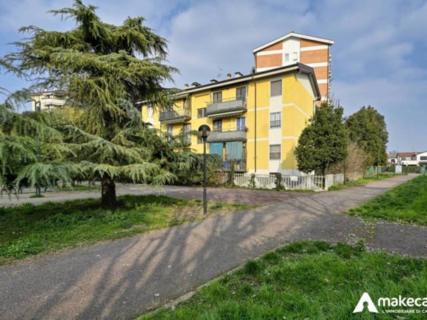 appartamento in vendita a Segrate in zona Rovagnasco