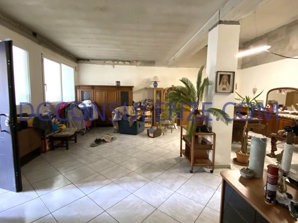 locale di sgombero in vendita a Segrate