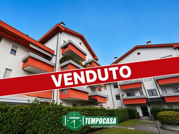 appartamento in vendita a Segrate in zona Novegro