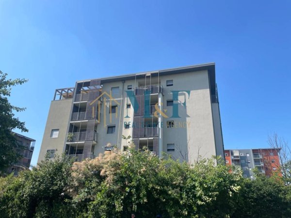 appartamento in vendita a Segrate in zona Redecesio