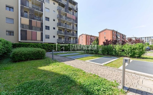 appartamento in vendita a Segrate in zona Redecesio