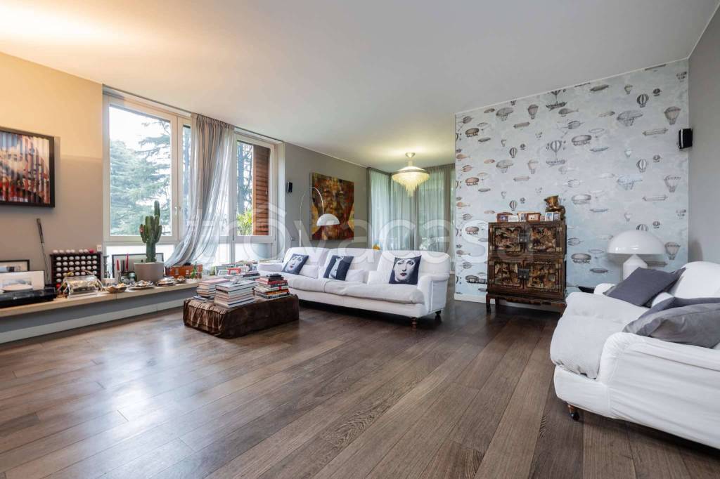 appartamento in vendita a Segrate in zona Milano 2