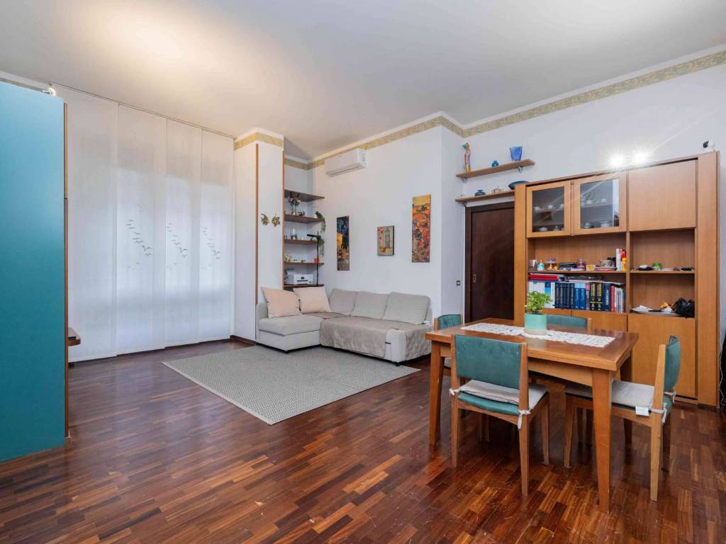 appartamento in vendita a Segrate in zona Milano 2