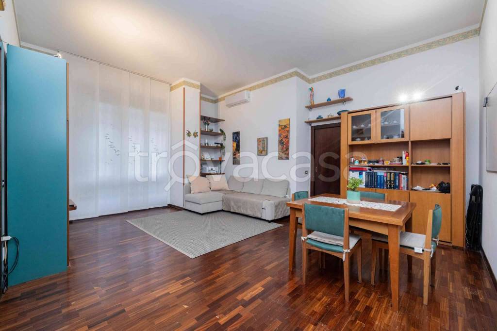 appartamento in vendita a Segrate in zona Milano 2